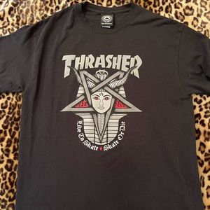 Black med Thrasher tshirt